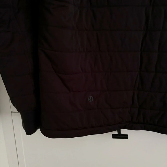 Lululemon Dynamic Movement Crew Black Quilted  Pullover Sweatshirt Size 2 - Picture 8 of 9